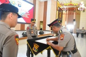 Kapolda Lampung Pimpin upacara sertijab, 5 pejabat utama dan 5 pejabat Kapolres