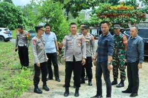 Kunjungan Kerja Kapolres dan Ketua Bhayangkari Cabang Polres Tulang Bawang Barat ke Polsek Tumijajar