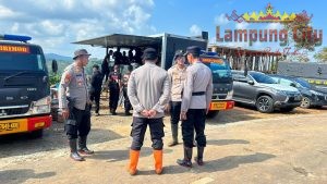 Sigap dan Peduli Tanggulangi Bencana, Polda Lampung Dirikan Dapur Umum Untuk Warga di Banjit Way Kanan