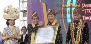 Gubernur Lampung Raih Penghargaan dari Mendes PDTT