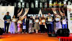 Pj Bupati Qudrotul Ikhwan Raih Penghargaan The Best Leader Public Service Dari IMM