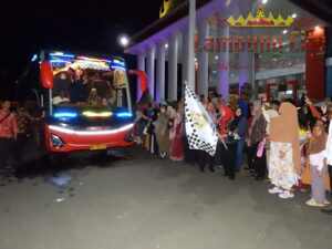 Walikota Bandar Lampung Melepas Jamaah Umroh Keloter ke-2 dengan Doa