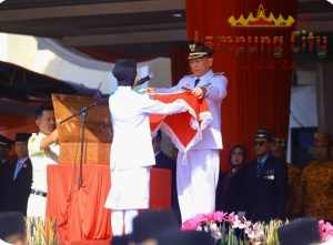 Pemkab Tulang Bawang Kokohkan Komitmen Indonesia Emas 2045 lewat Upacara Kemerdekaan