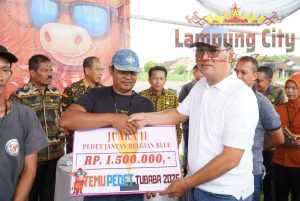 Bupati Tubaba Buka Sarasehan Peternak Sapi dan Temu Pedet Tubaba 2025