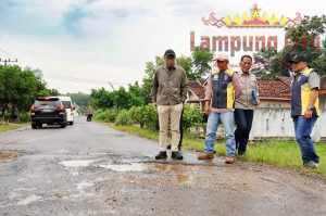 Pemprov Lampung Tangani Kerusakan Infrastruktur dan Siapkan Perbaikan Permanen Ruas Jalan di Pesawaran