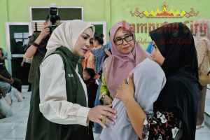 Peduli Kesejahteraan Keluarga, TP. PKK Provinsi Lampung Salurkan Bantuan di Sejumlah Kecamatan Kota Metro