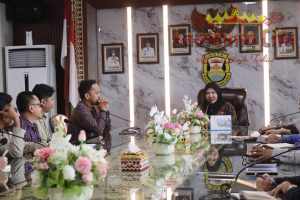 Wali Kota Eva Dwiana Dukung Program “Light Up The Dream”, Tegaskan Akses Listrik Hak Dasar Warga