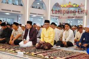 Idulfitri 1447 H di Lampung Berlangsung Aman dan Khidmat, Gubernur Tekankan Semangat Kebersamaan