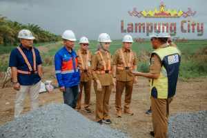 Pembangunan Jalan Gedong Aji–Umbul Mesir Dimulai, Warga Sambut Harapan Baru Setelah Tiga Dekade