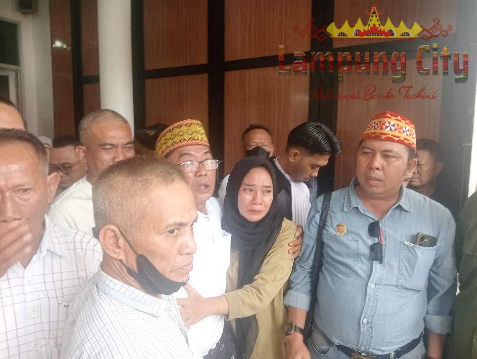 Tangis Haru Saat Maryani di Vonis Bebas, Hakim Tegak Lurus Untuk Keadilan