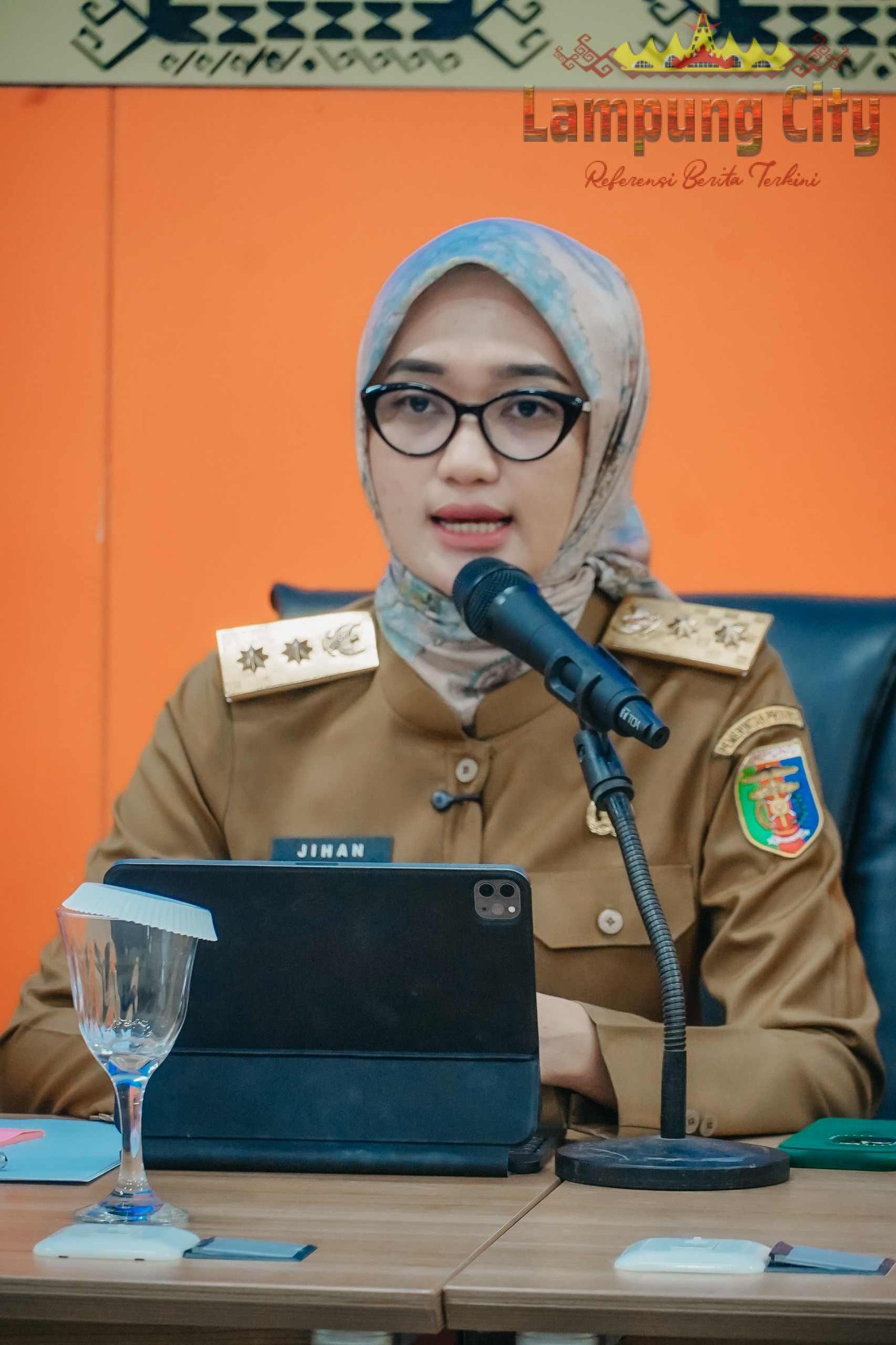 Antisipasi Dampak Abu Vulkanik, Pemprov Lampung Perketat Kesiapsiagaan, Warga Diminta Kurangi Aktivitas di Luar Rumah